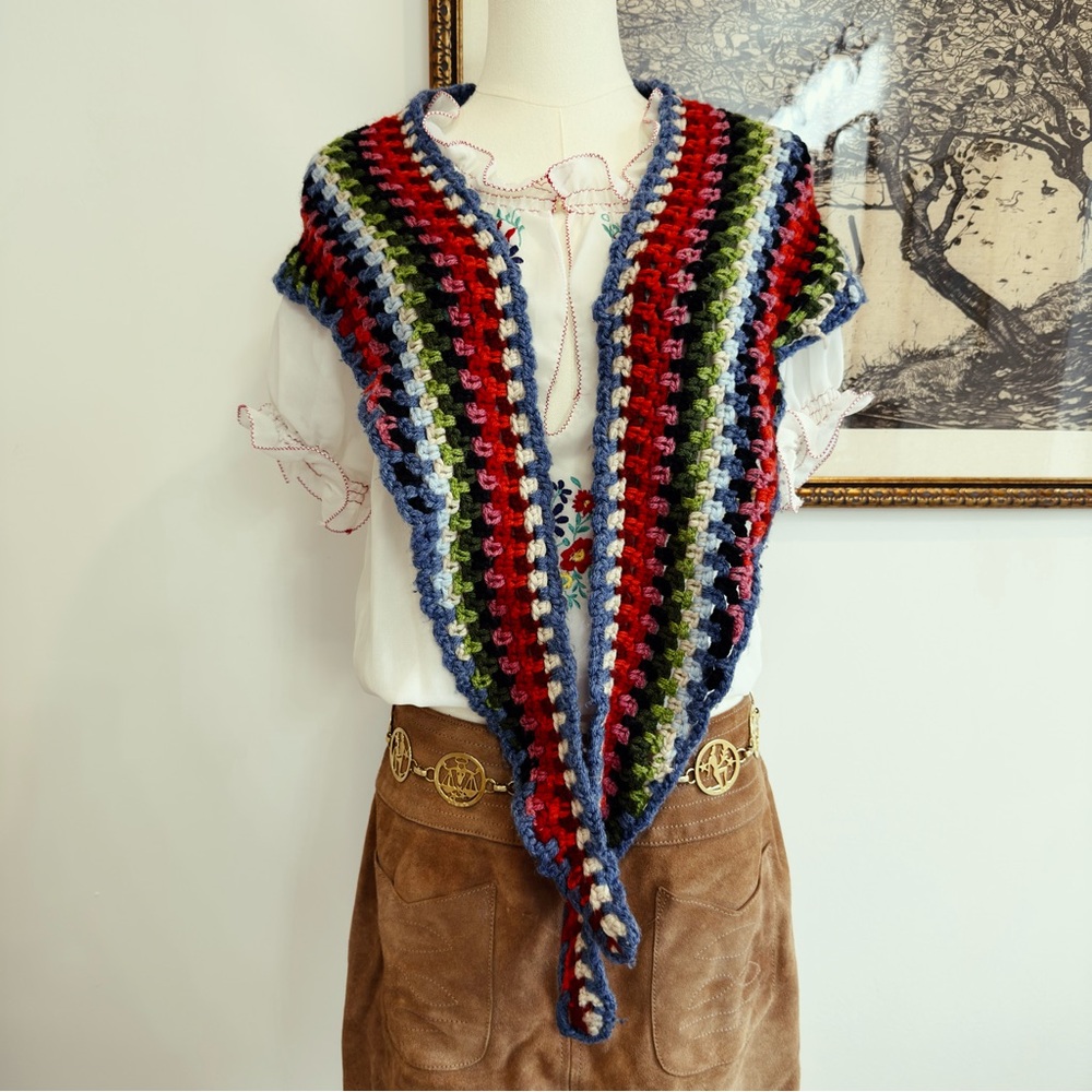 ✨ VINTAGE crochet scarf